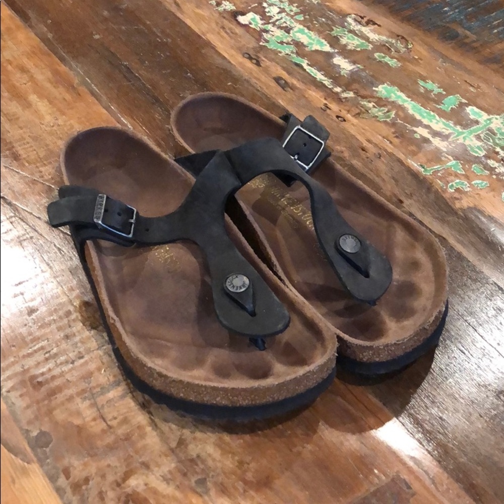 Black Birkenstock’s